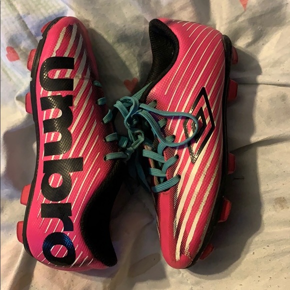 Youth ⚽️ cleats - Picture 5 of 5